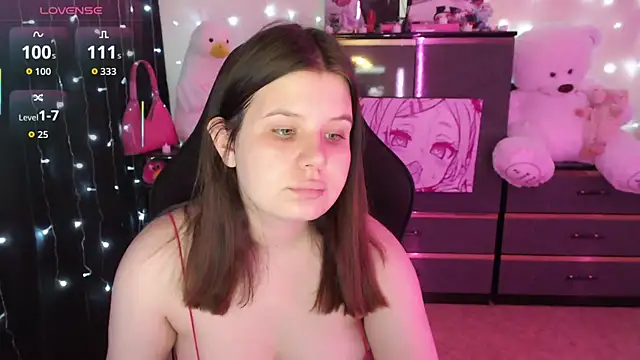 AmyVibess online show from 6, 10, 2025