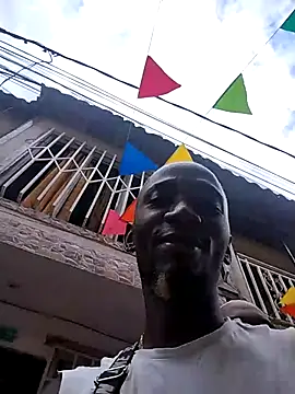 Snapshot of Jhoan_Simply chatting on 17, 12, 2025 Jhoan Simply online show from 17, 12, 2025