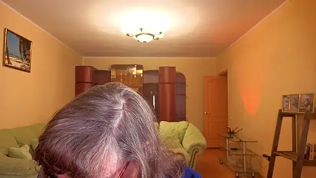 Betty Brick online show from 9, 1, 2026