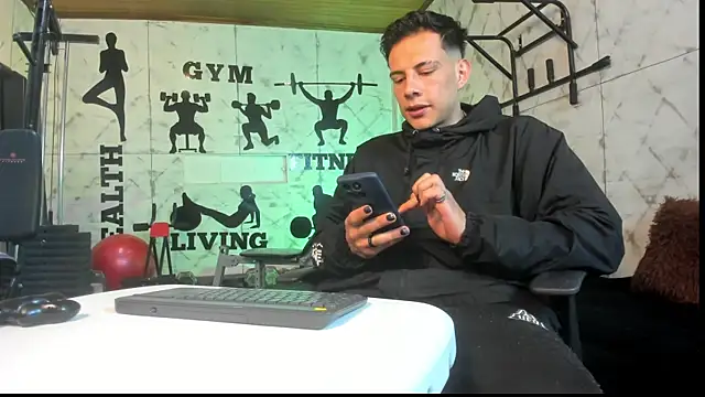 Snapshot of Dustin_Sonne chatting on 12, 6, 2026 Dustin Sonne online show from 12, 6, 2026
