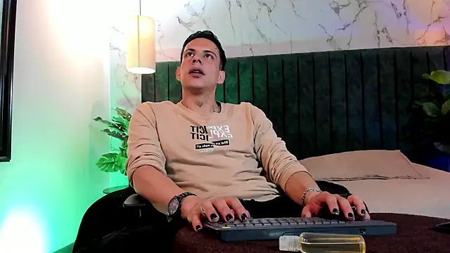 Dustin Sonne online show from 13, 7, 2026