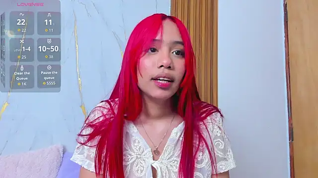 Daphnethomas online show from 16, 10, 2025