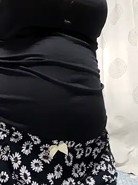 Snapshot of linakhalifa chatting on 19, 10, 2025 linakhalifa online show from 19, 10, 2025