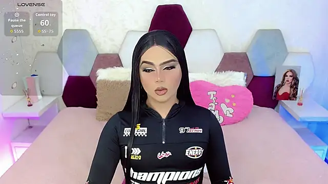 kushina uzumaki75 online show from 4, 12, 2025