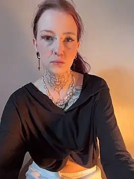 Snapshot of Seductively4_20 chatting on 31, 3, 2026 Seductively4 20 online show from 31, 3, 2026