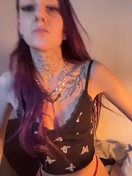 Snapshot of Seductively4_20 chatting on 9, 4, 2026 Seductively4 20 online show from 9, 4, 2026