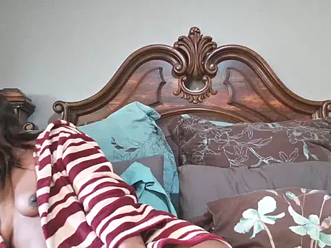 kinkyliciouse23 online show from 12, 5, 2026