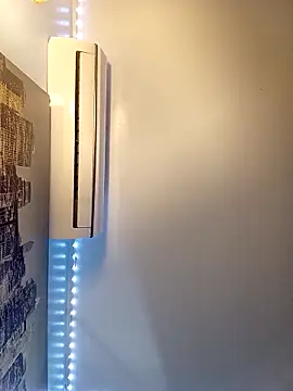 Snapshot of PrettyKittyMia chatting on 2, 10, 2025 PrettyKittyMia online show from 2, 10, 2025