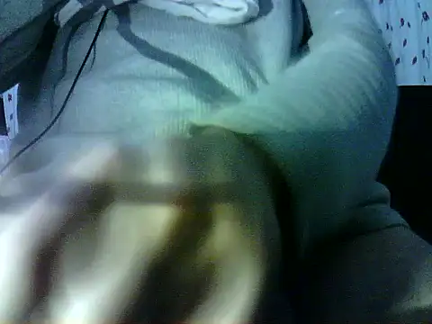 Snapshot of photo3995 chatting on 8, 4, 2026 photo3995 online show from 8, 4, 2026