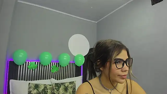 Emilybeltons online show from 17, 3, 2026