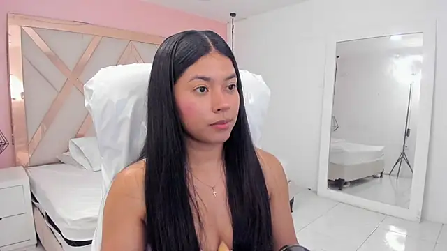 samantaa shy online show from 4, 12, 2025