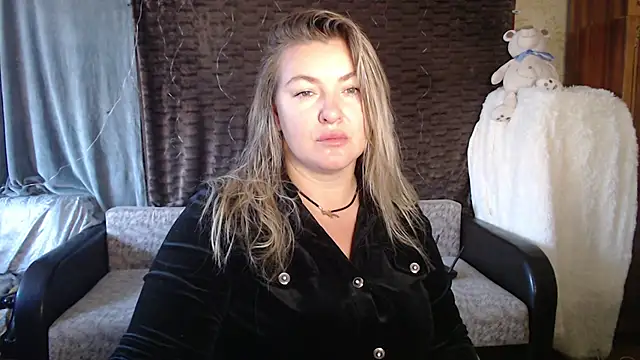 NikaSkylink online show from 8, 10, 2025