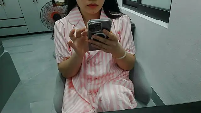 Emachiii online show from 7, 5, 2026