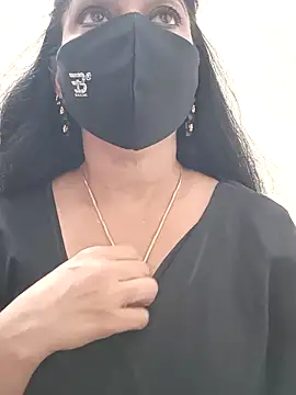 Snapshot of shivani27 chatting on 29, 11, 2025 shivani27 online show from 29, 11, 2025