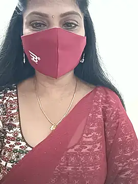 Snapshot of shivani27 chatting on 13, 1, 2026 shivani27 online show from 13, 1, 2026