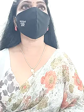 Snapshot of shivani27 chatting on 17, 3, 2026 shivani27 online show from 17, 3, 2026