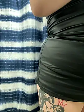 MamaSpicy online show from 12, 10, 2025