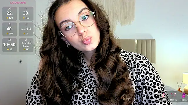 Real cutie1 online show from 29, 6, 2026