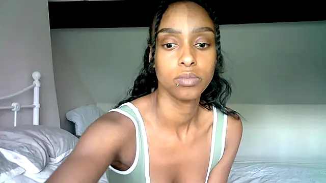 Hazel Dollxx online show from 5, 8, 2026