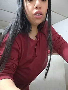 Snapshot of megan_foz chatting on 30, 6, 2026 megan foz online show from 30, 6, 2026