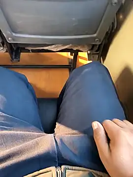 Snapshot of mysticeyes_backup chatting on 14, 11, 2025 mysticeyes backup online show from 14, 11, 2025