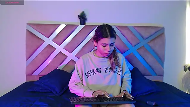 Rachell criss online show from 26, 9, 2025