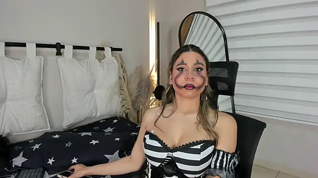 Rachell criss online show from 31, 10, 2025