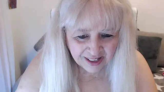 Snapshot of SusiLifeXXX chatting on 10, 9, 2025 SusiLifeXXX online show from 10, 9, 2025