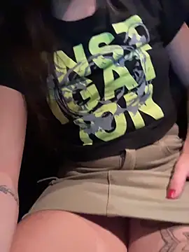 novinhacasada22 online show from 18, 1, 2026