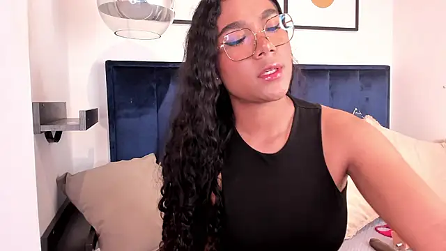 Seshat Hitt online show from 15, 10, 2025