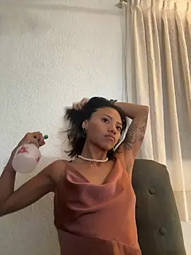 Nia Desire online show from 18, 9, 2025