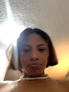 Nia Desire online show from 18, 11, 2025