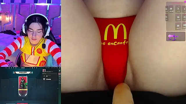Snapshot of NicoleFerrel chatting on 8, 6, 2026 NicoleFerrel online show from 8, 6, 2026
