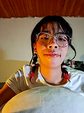Snapshot of dolliette24 chatting on 5, 7, 2026 dolliette24 online show from 5, 7, 2026
