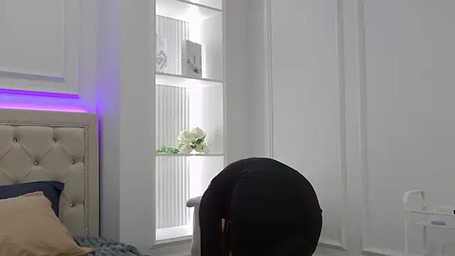 Snapshot of ZoeyNeal chatting on 7, 3, 2026 ZoeyNeal online show from 7, 3, 2026