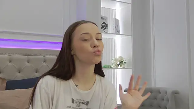 Snapshot of ZoeyNeal chatting on 14, 3, 2026 ZoeyNeal online show from 14, 3, 2026