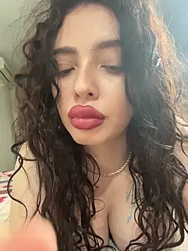 Hannah xBaby online show from 3, 12, 2025