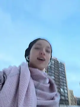 Snapshot of DollyTall chatting on 9, 1, 2026 DollyTall online show from 9, 1, 2026