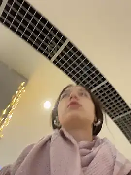 Snapshot of DollyTall chatting on 11, 1, 2026 DollyTall online show from 11, 1, 2026