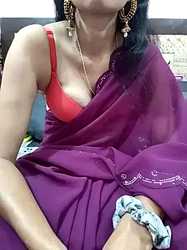 Yourhotsweetgirl online show from 3, 11, 2025