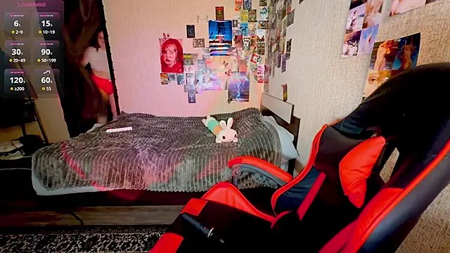 NaomiRey1 online show from 30, 4, 2026