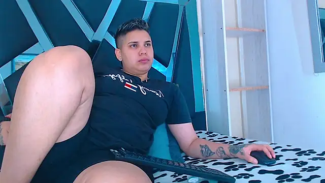 Snapshot of karla_sexy21 chatting on 23, 10, 2025 karla sexy21 online show from 23, 10, 2025
