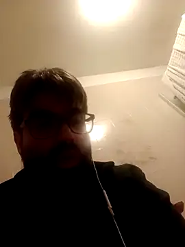 Snapshot of ynroh_87 chatting on 12, 3, 2026 ynroh 87 online show from 12, 3, 2026