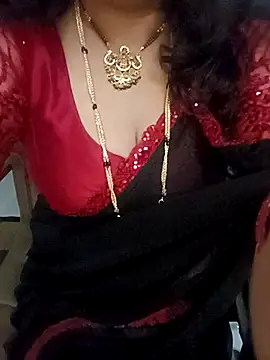 Snapshot of Niharika555 chatting on 17, 7, 2026 Niharika555 online show from 17, 7, 2026