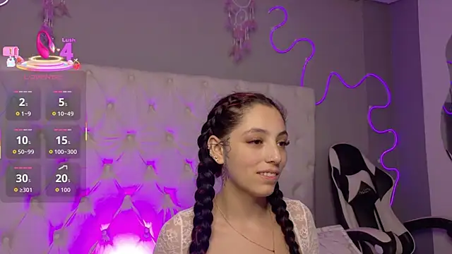 Megan  cole1 online show from 18, 12, 2025