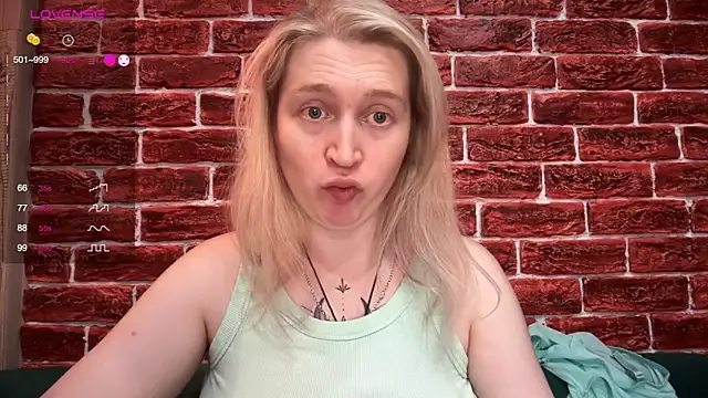 CitrusBlissss online show from 11, 11, 2025