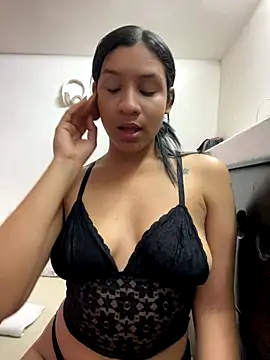 Snapshot of Danny_gonza chatting on 3, 10, 2025 Danny gonza online show from 3, 10, 2025