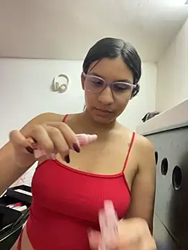 Snapshot of Danny_gonza chatting on 8, 10, 2025 Danny gonza online show from 8, 10, 2025