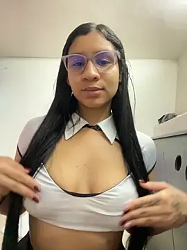 Snapshot of Danny_gonza chatting on 22, 10, 2025 Danny gonza online show from 22, 10, 2025