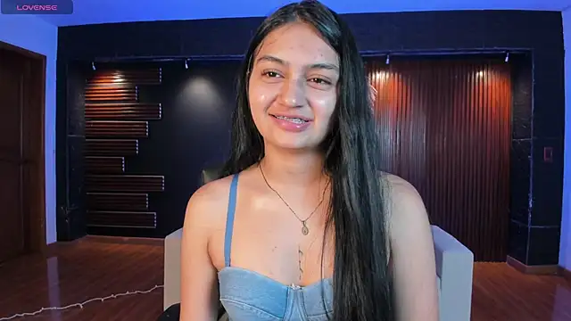 Snapshot of AidaJones chatting on 30, 9, 2025 AidaJones online show from 30, 9, 2025